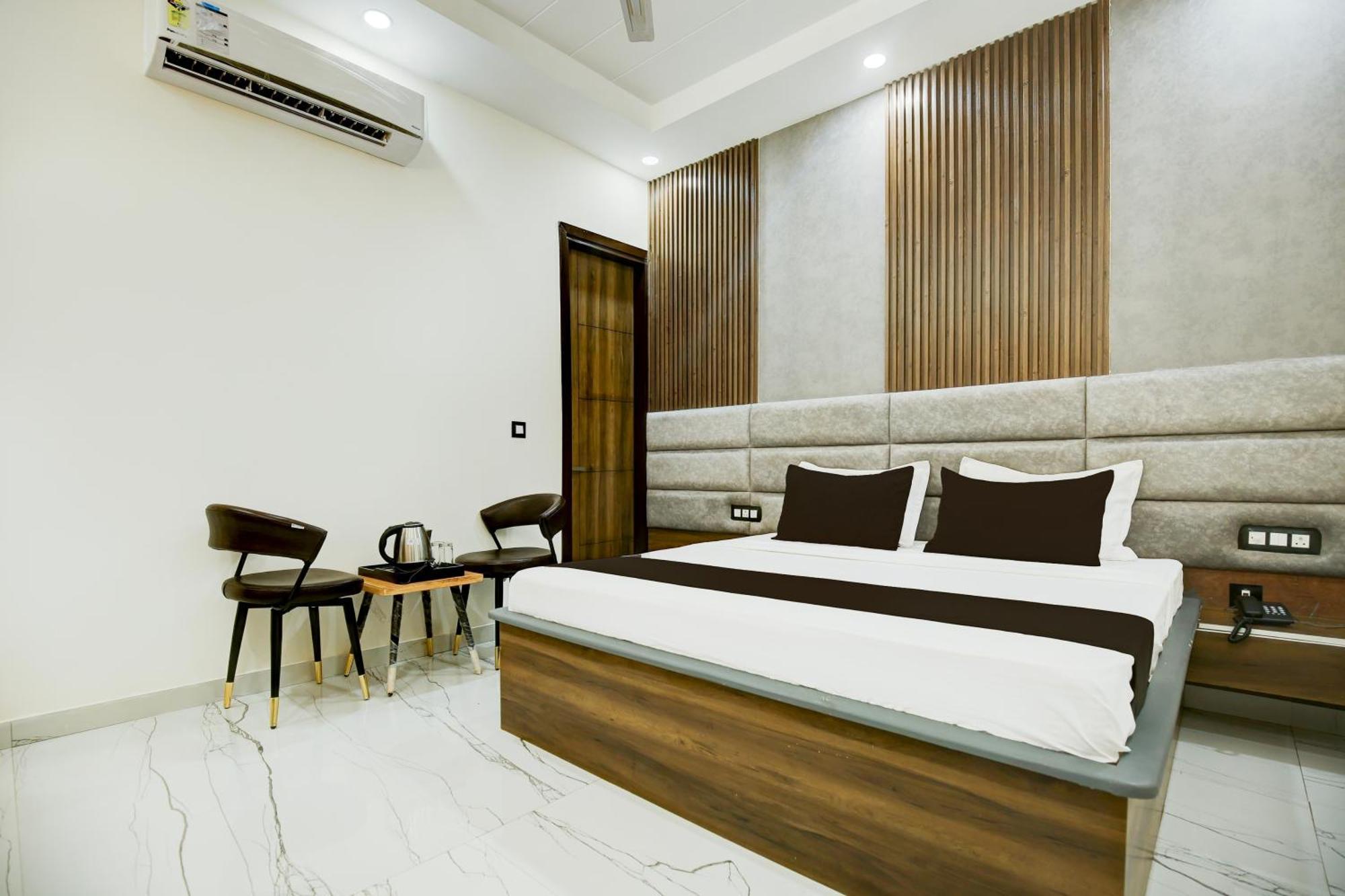 Hotel O Platinum Zirakpur المظهر الخارجي الصورة