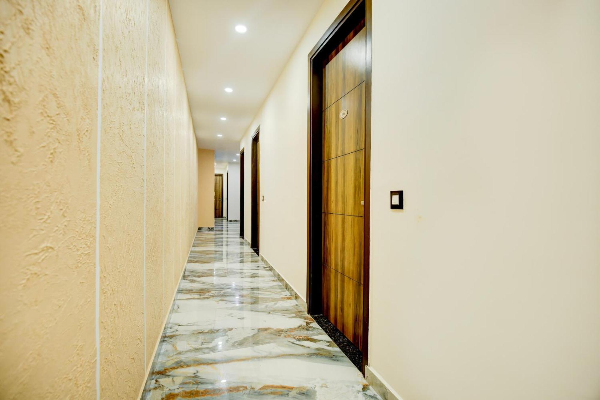 Hotel O Platinum Zirakpur المظهر الخارجي الصورة
